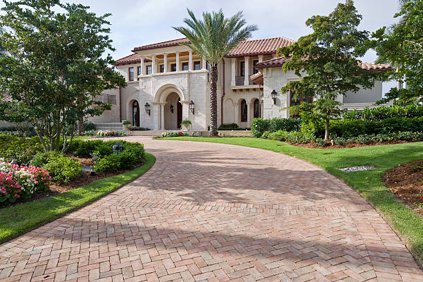 Best Interlocking Driveway Pavers  in Kissimmee, FL